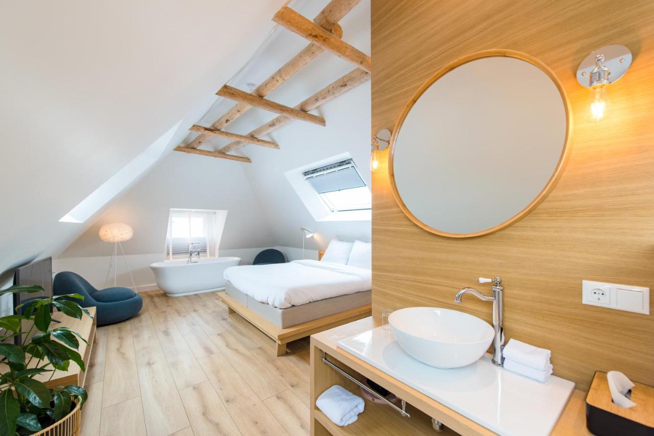 Fietshotel Zee Van Tijd โฮลเวิร์ด ภายนอก รูปภาพ